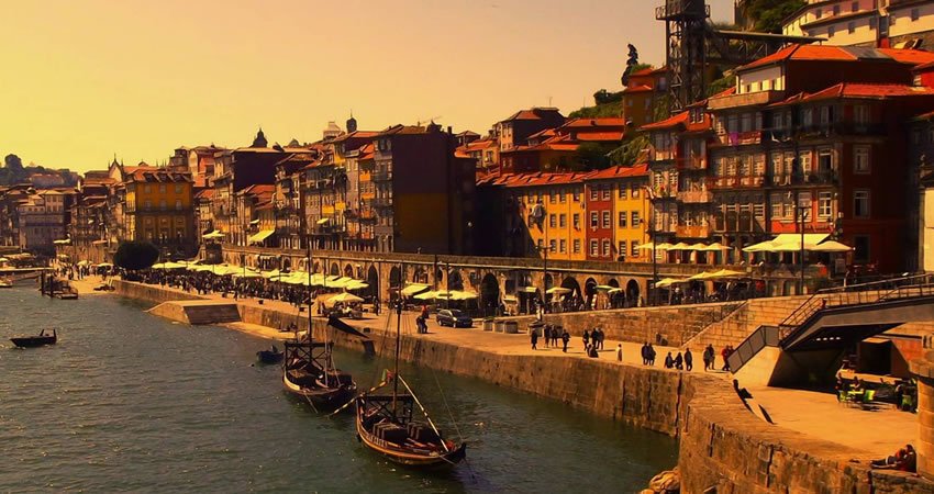 Ribeira, Porto - GREFIS Travel