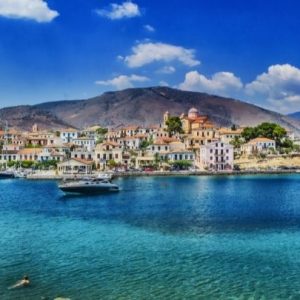 Πάσχα & Πρωτομαγιά στο Ελληνικό Αιγαίο